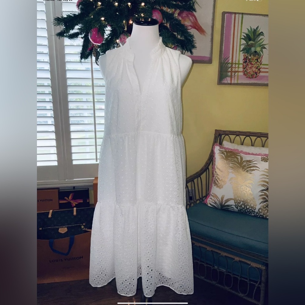 Lilly Pulitzer NWT Novella Dress White Mini Medallion Eyelet Size S,M - Picture 2 of 12